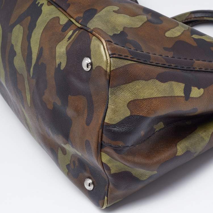Pre Owned Prada Green Camouflage Leather Spazzolato Shopper Tote