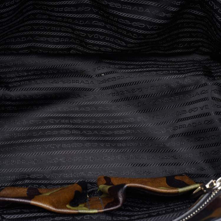 Pre Owned Prada Green Camouflage Leather Spazzolato Shopper Tote