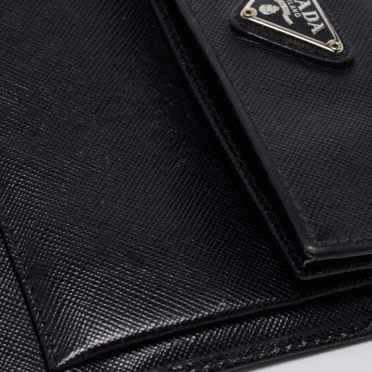 Pre Owned Prada Black Saffiano Metal Leather Triangle Logo Trifold Wallet