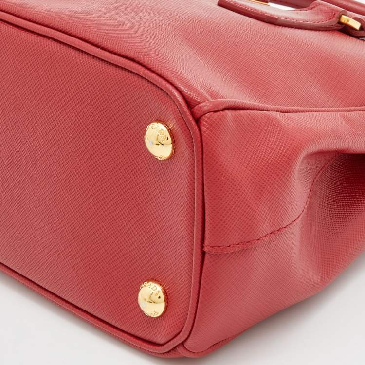 Pre Owned Prada Red Saffiano Lux Leather Galleria Double Zip Tote