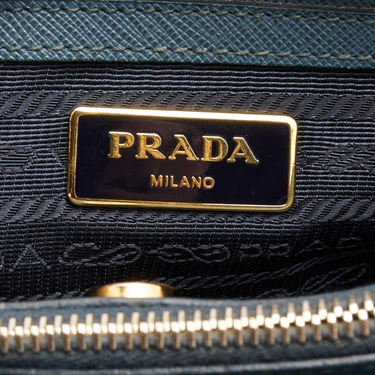 Pre Owned Prada Blue Saffiano Lux Leather Medium Galleria Double Zip Tote