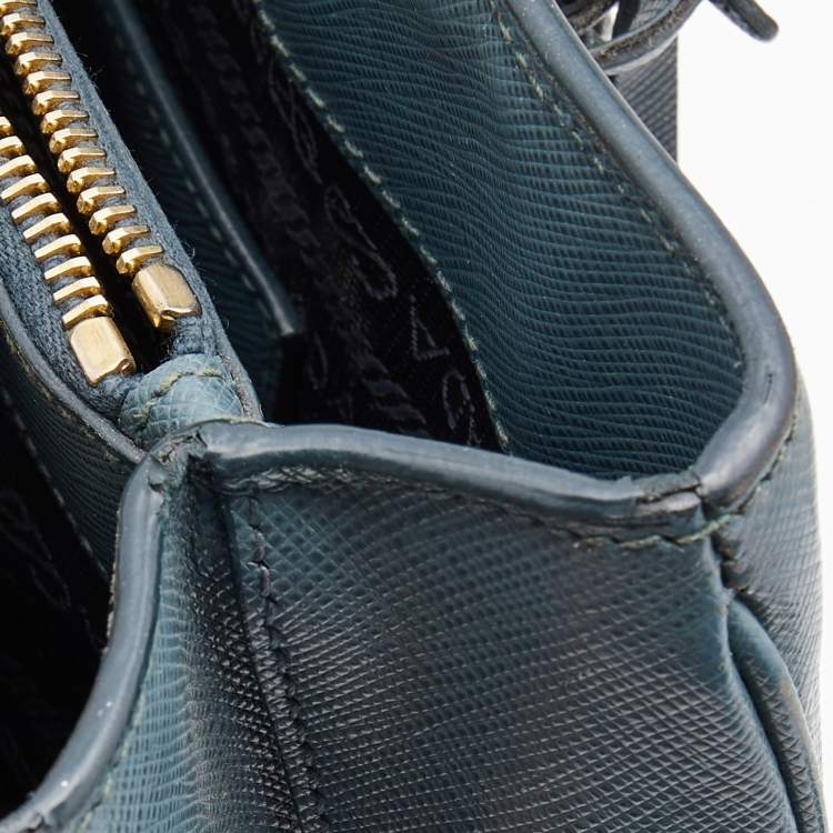 Pre Owned Prada Blue Saffiano Lux Leather Medium Galleria Double Zip Tote
