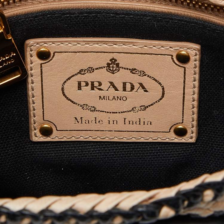 مملوكة مسبقًا Prada Beige/Black Woven Madras Leather Crossbody Bag