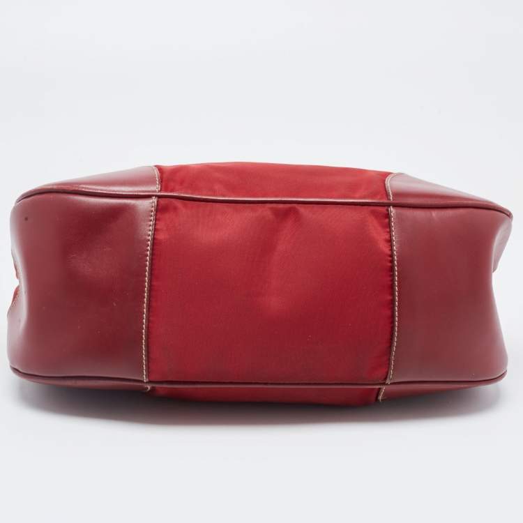Pre Owned Prada Red Nylon and Leather Shoulder Bag