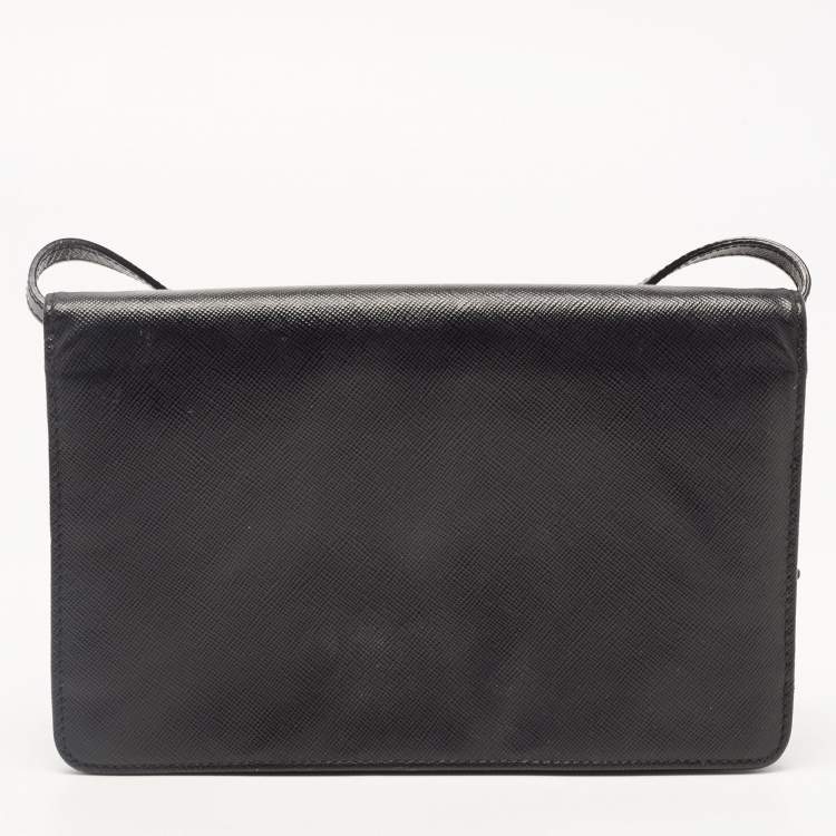Pre Owned Prada Black Saffiano Lux Leather Logo Flap Clutch Bag