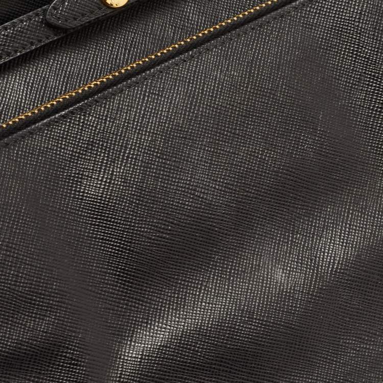 Pre Owned Prada Black Saffiano Lux Leather Logo Flap Clutch Bag