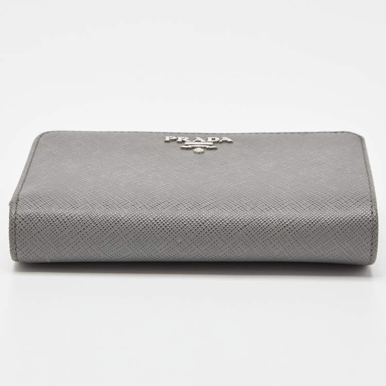 Pre Owned Prada Grey Saffiano Metal Leather Flap French Wallet