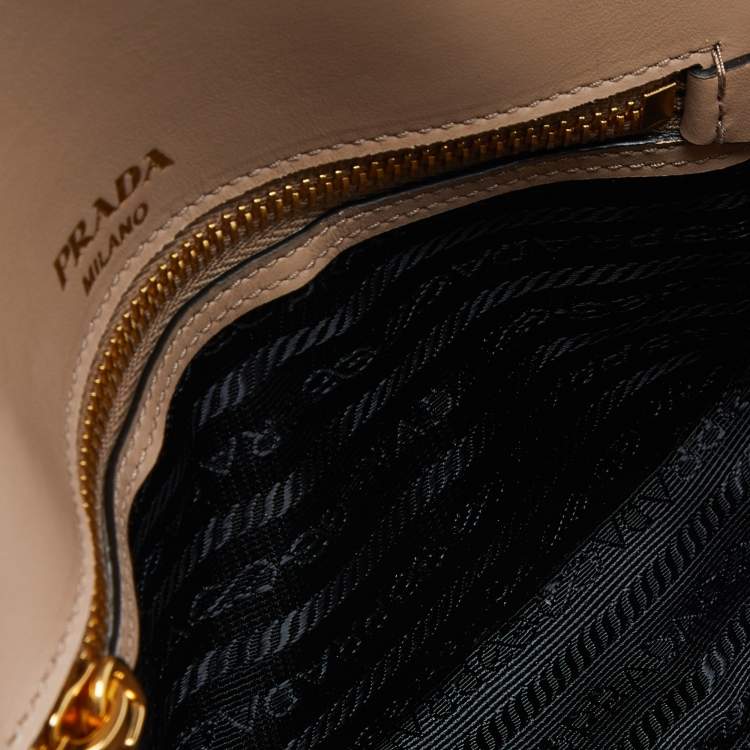 Pre Owned Prada Beige Saffiano Leather Flap Crossbody Bag 