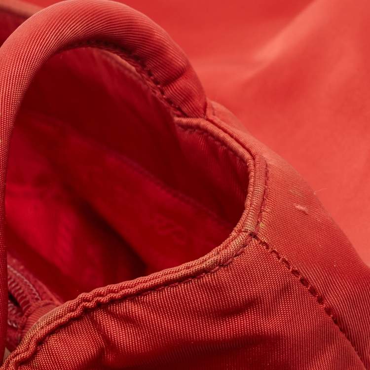 Pre Owned Prada Red Tessuto Nylon City Tote