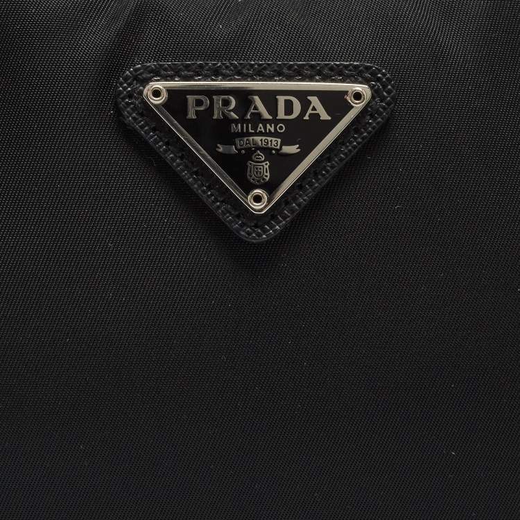 Pre Owned Prada Black Nylon Mini Re-Edition 2005 Shoulder Bag
