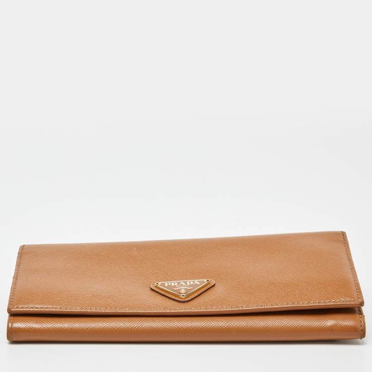 Pre Owned Prada Beige Saffiano Lux Leather Flap Continental Wallet