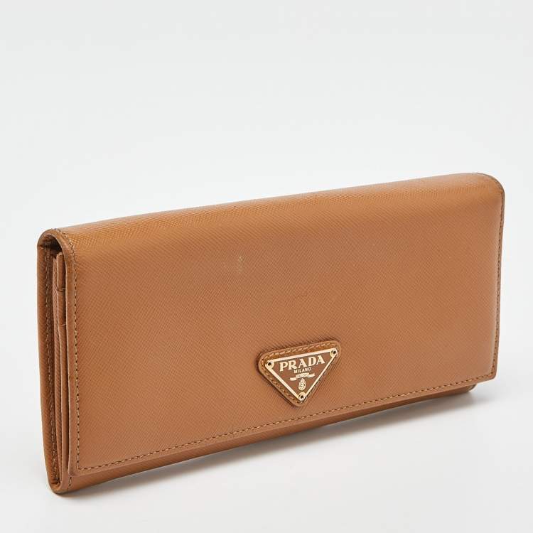 Pre Owned Prada Beige Saffiano Lux Leather Flap Continental Wallet