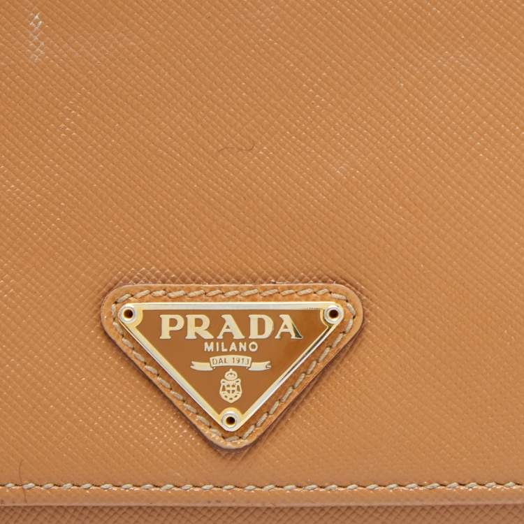 Pre Owned Prada Beige Saffiano Lux Leather Flap Continental Wallet