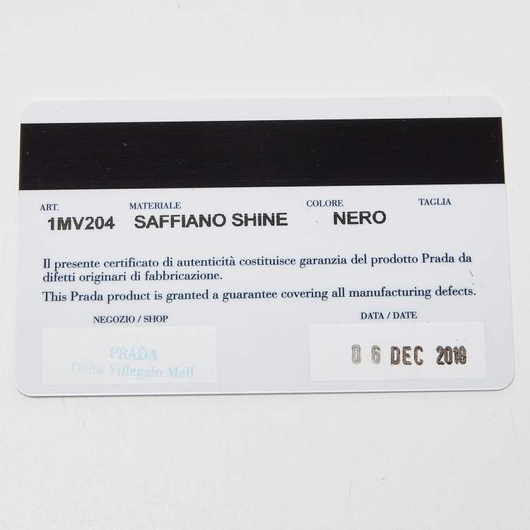 Pre Owned Prada Black Saffiano Leather Bifold Card Case