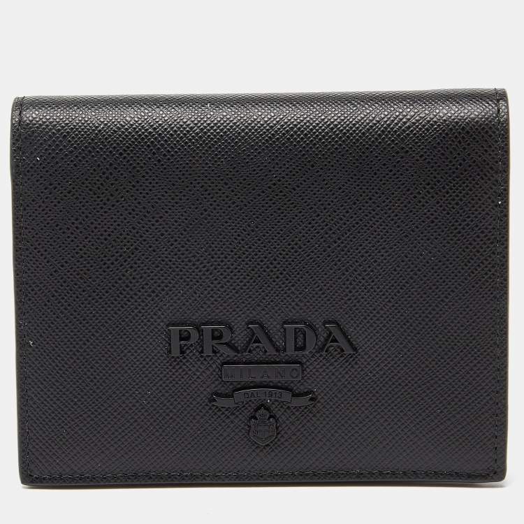 Pre Owned Prada Black Saffiano Leather Bifold Card Case