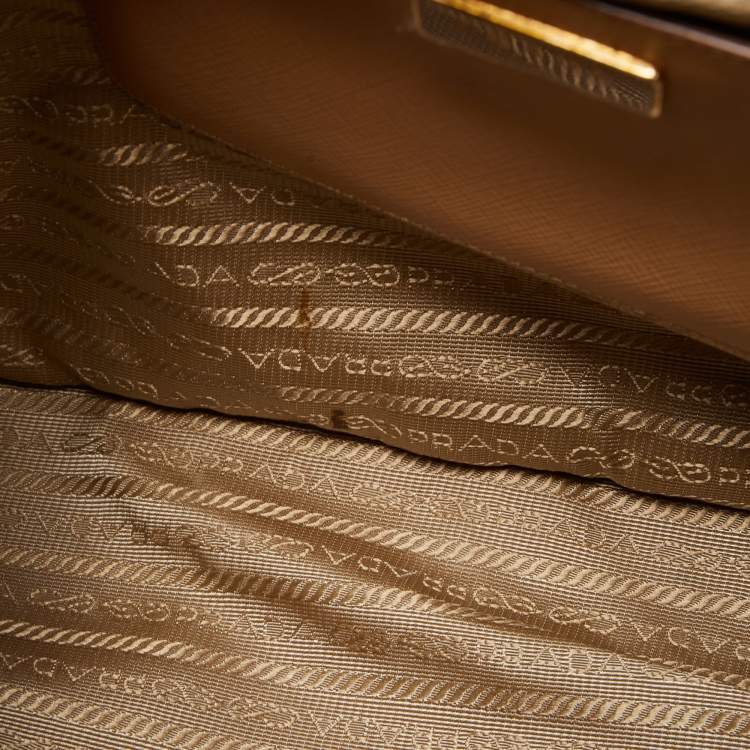 Pre Owned Prada Beige Saffiano Lux Leather Large Galleria Double Zip Tote