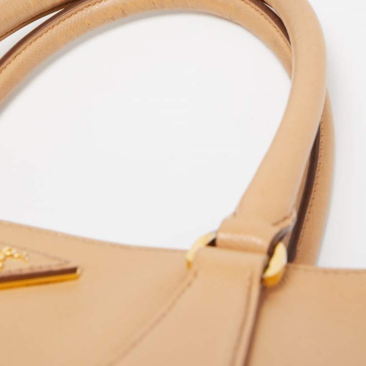 Pre Owned Prada Beige Saffiano Lux Leather Large Galleria Double Zip Tote