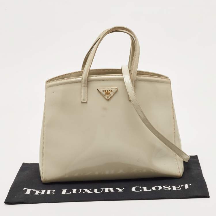 Pre Owned Prada Ivory Patent Leather Parabole Tote