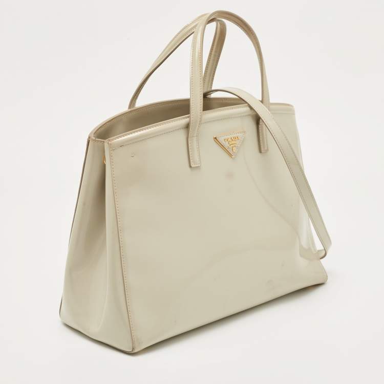 Pre Owned Prada Ivory Patent Leather Parabole Tote