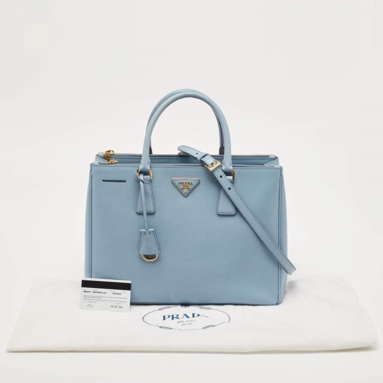 مملوكة مسبقًا Prada Sky Blue Saffiano Lux Leather Medium Double Zip Tote