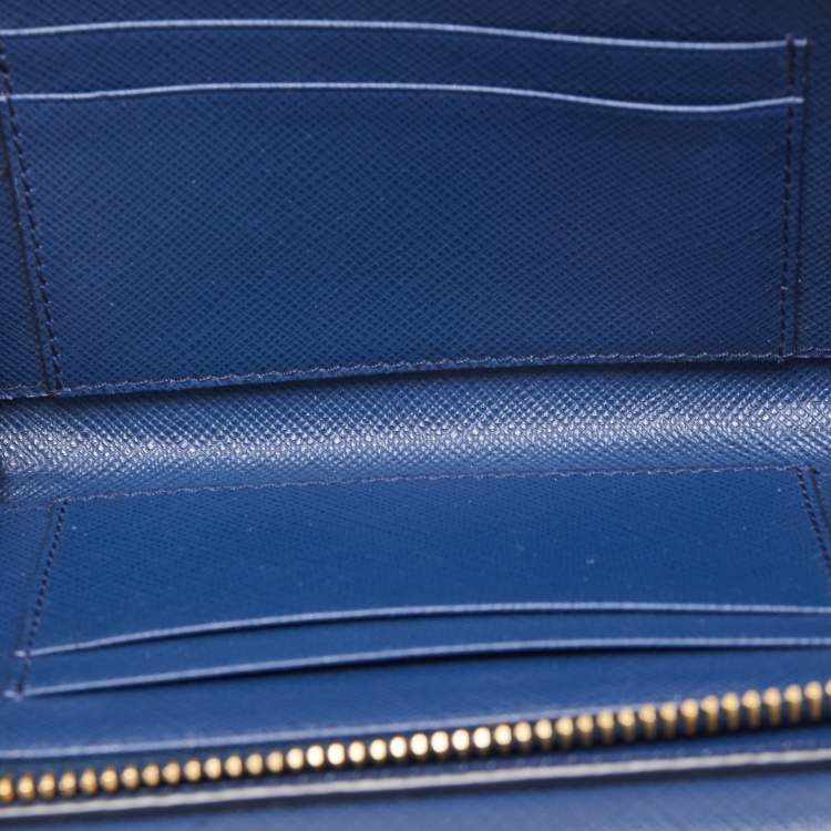 Pre Owned Prada Blue Saffiano Leather Metal Oral Phone Wallet On Chain