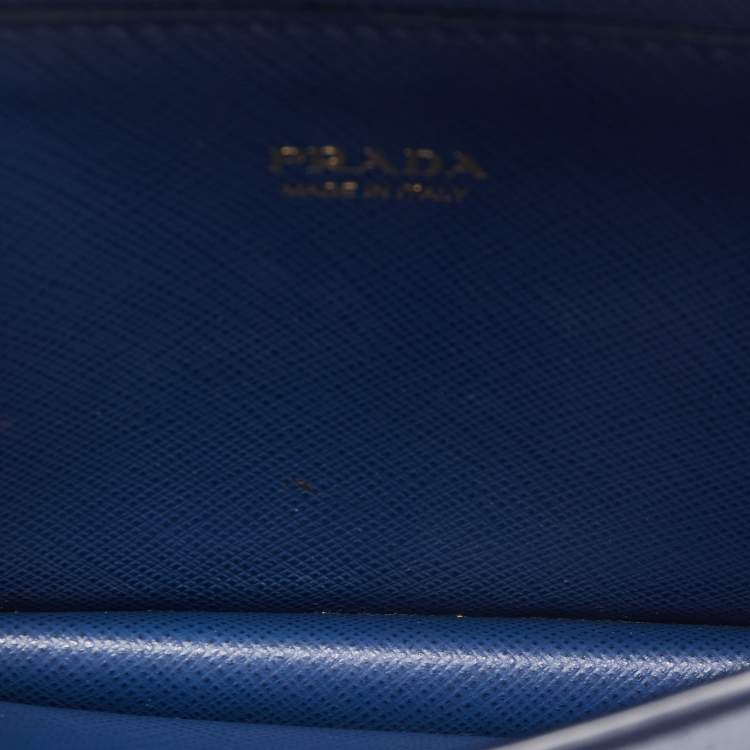 Pre Owned Prada Blue Saffiano Leather Metal Oral Phone Wallet On Chain