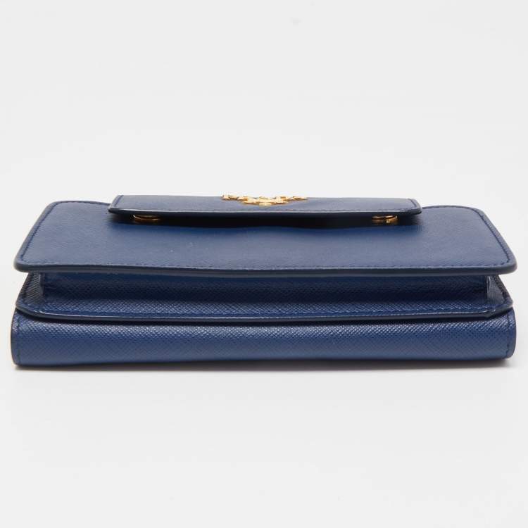 Pre Owned Prada Blue Saffiano Leather Metal Oral Phone Wallet On Chain