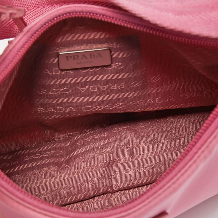 Pre Owned Prada Pink Nylon Re-Edition 2000 Baguette Bag