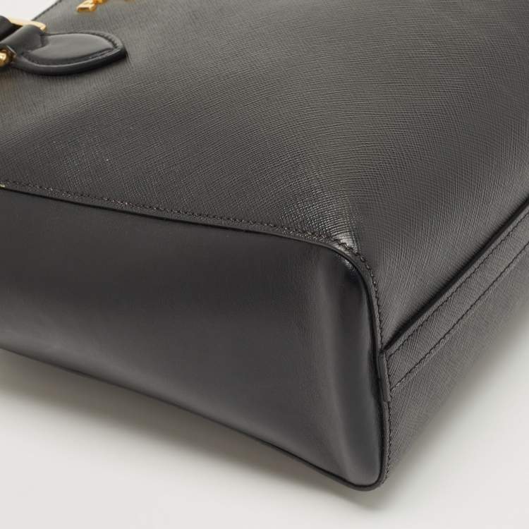 Pre Owned Prada Black Saffiano Leather Tote bag