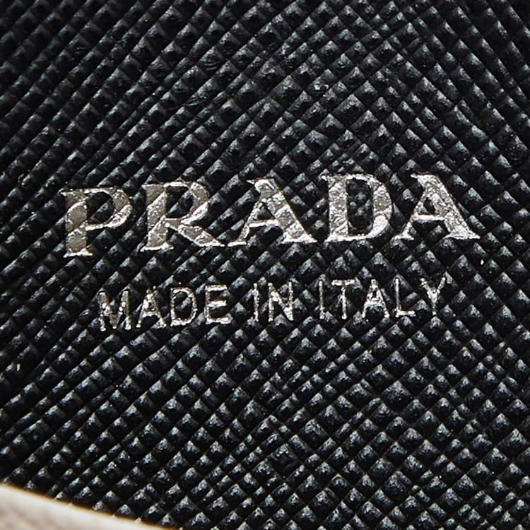 Pre Owned Prada Off White/Black Saffiano Leather Card Holder
