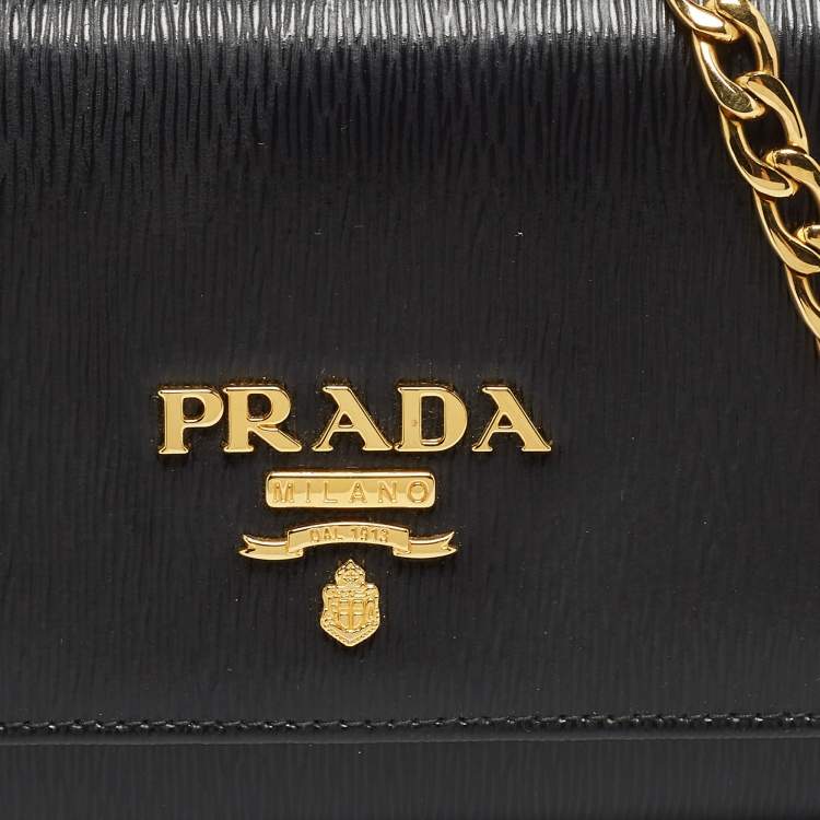 Pre Owned Prada Black Saffiano Move Leather Oro Chain Wallet On chain