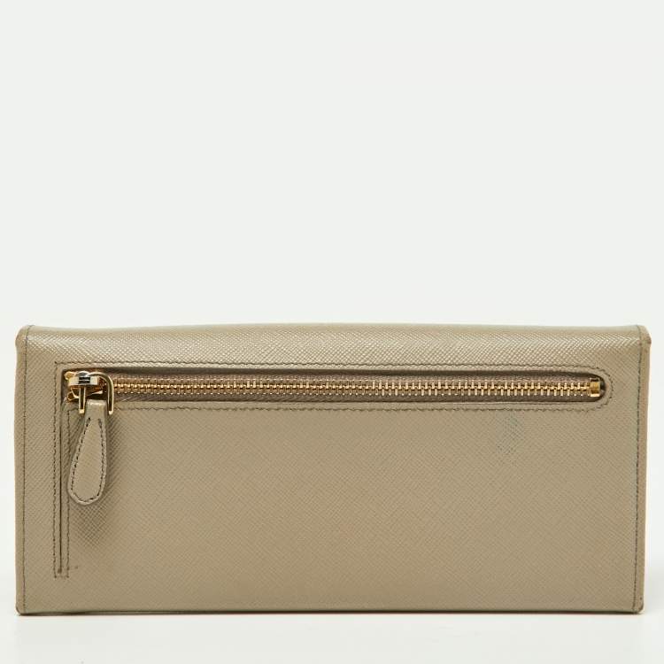 Pre Owned Prada Grey Saffiano Lux Leather Flap Continental Wallet