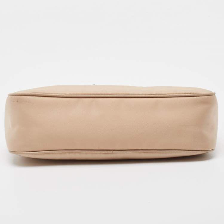 Pre Owned Prada Beige Nylon and Leather Re-Edition 2005 Baguette Bag