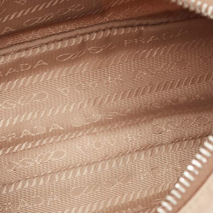 Pre Owned Prada Beige Nylon and Leather Re-Edition 2005 Baguette Bag