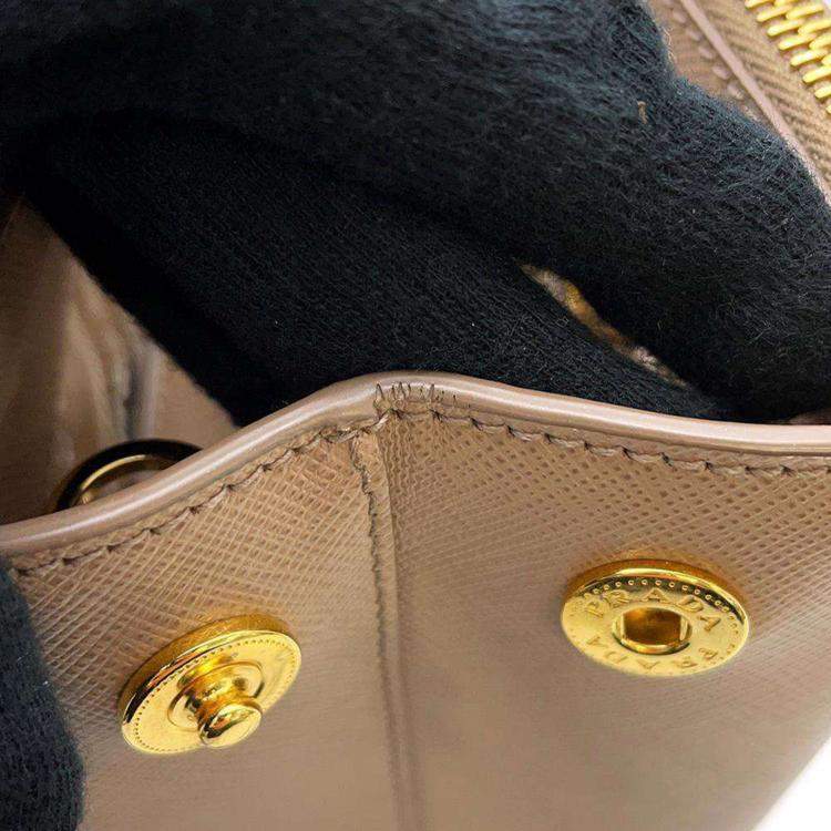 Pre Owned Prada Beige Leather Small Galleria Tote Bag