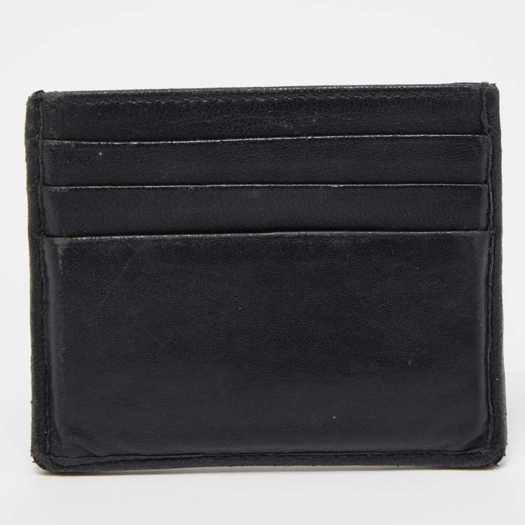 مملوكة مسبقًا Prada Black Quilted Leather Triangular Logo Card Holder 