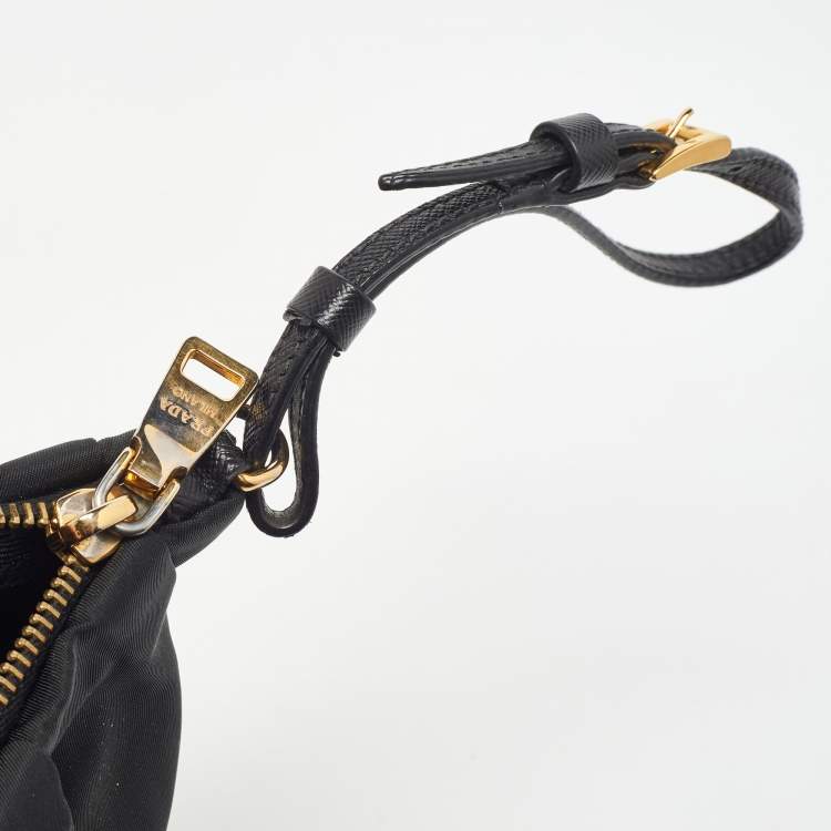 Pre Owned Prada Black Pleated Nylon Wristlet Clutch