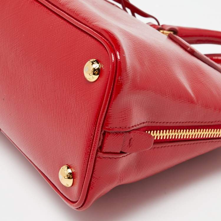 Pre Owned Prada Red Saffiano Patent Leather Small Promenade Satchel