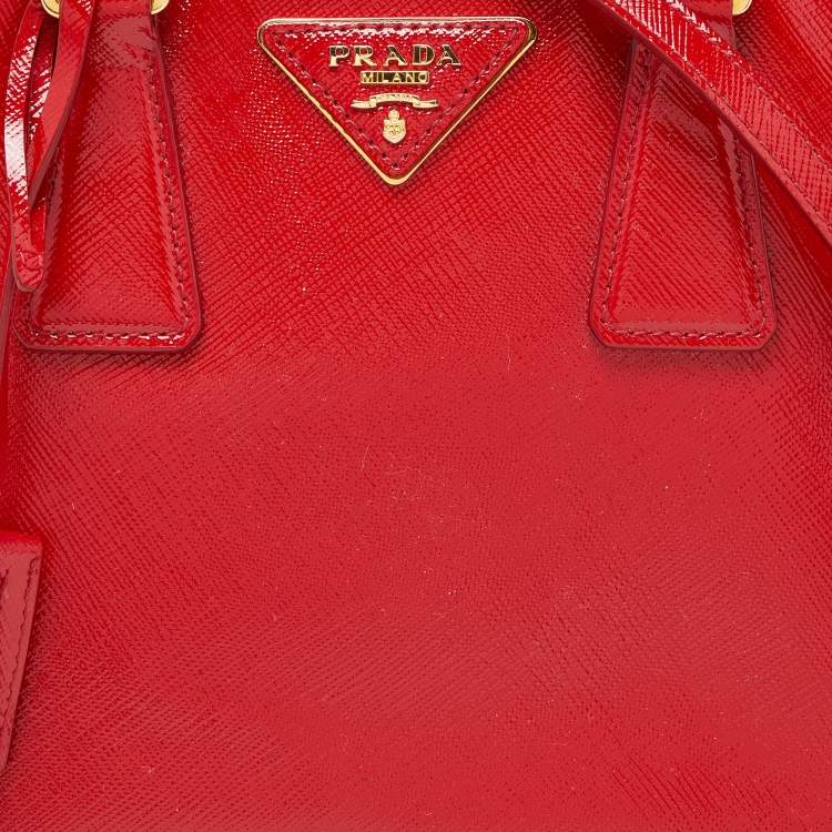 Pre Owned Prada Red Saffiano Patent Leather Small Promenade Satchel