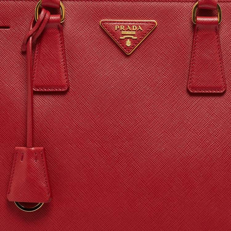 Pre Owned Prada Red Saffiano Leather Large Galleria Double Zip Tote