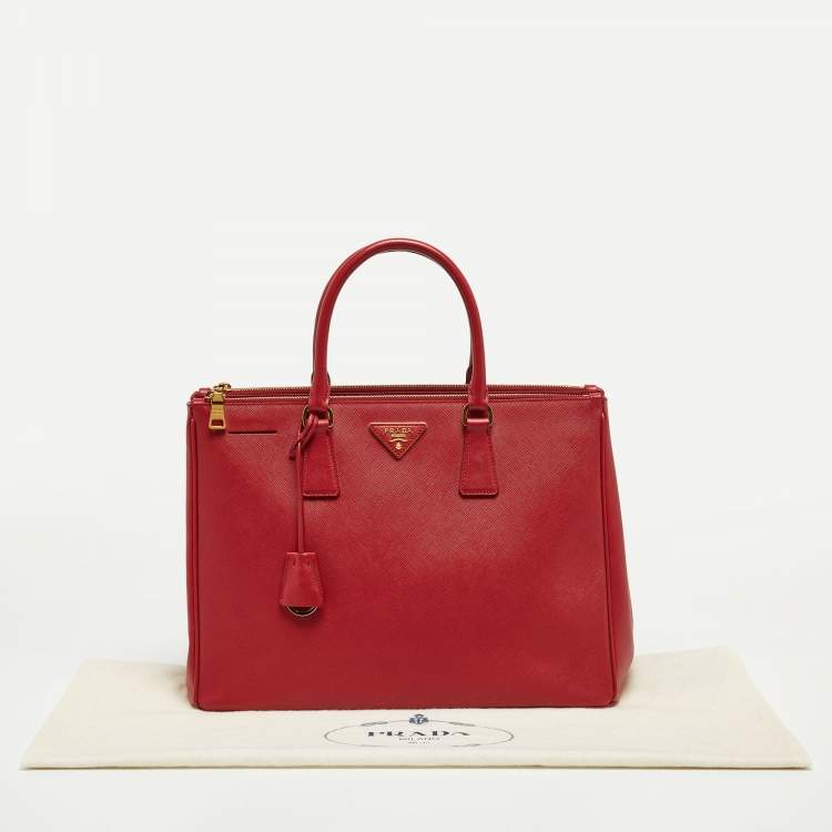 Pre Owned Prada Red Saffiano Leather Large Galleria Double Zip Tote