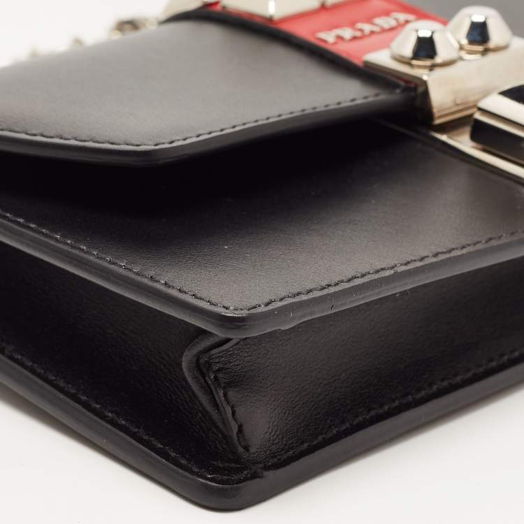 مملوكة مسبقًا Prada Black Leather Elektra Wallet On Chain
