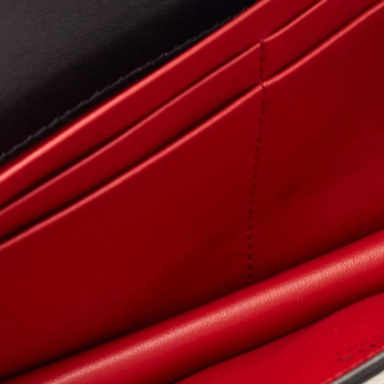 مملوكة مسبقًا Prada Black Leather Elektra Wallet On Chain