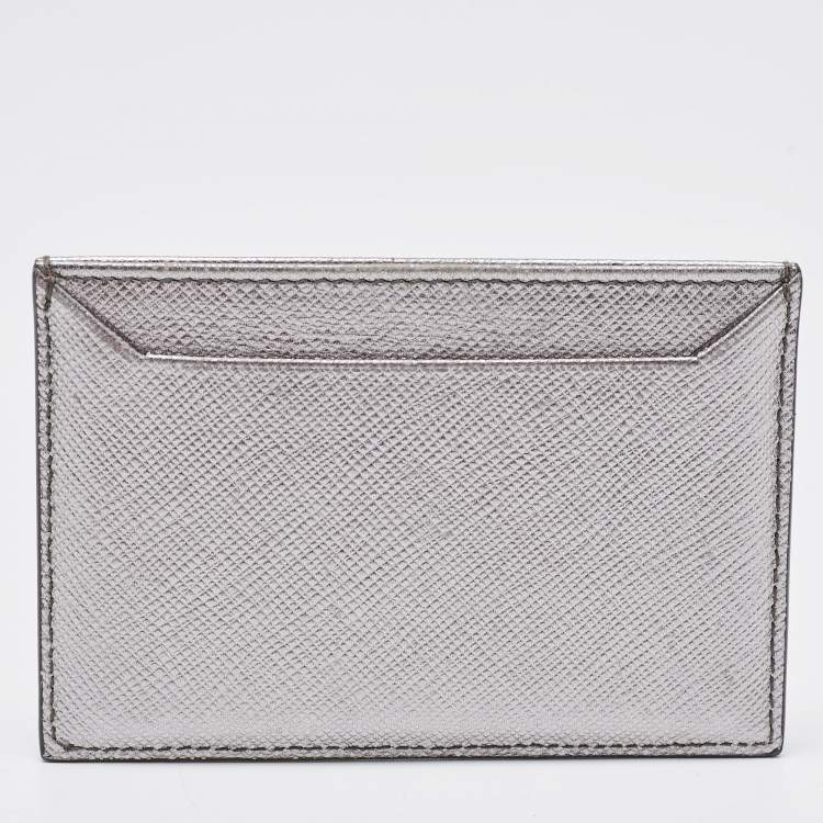 مملوكة مسبقًا Prada Metallic Silver Saffiano Leather Card Holder