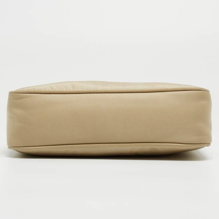 Pre Owned Prada Beige Nylon Re-Edition 2000 Baguette Bag
