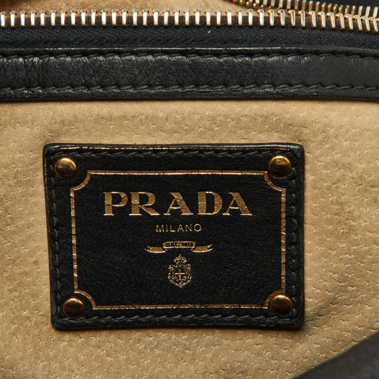 Pre Owned Prada Black Soft Leather Pushlock Flap Hobo