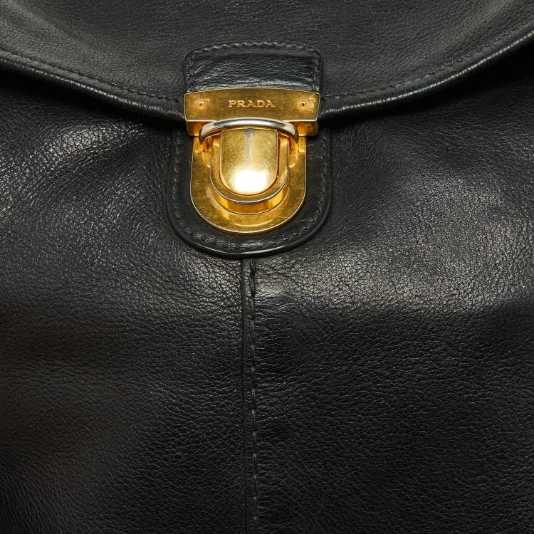 Pre Owned Prada Black Soft Leather Pushlock Flap Hobo