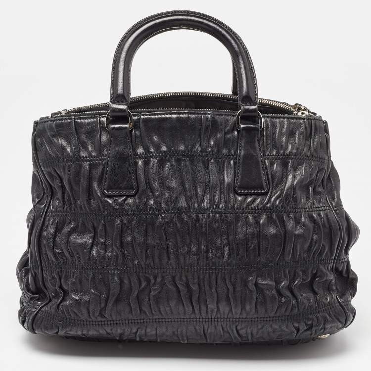 Pre Owned Prada Black Gaufre Leather Double Zip Tote