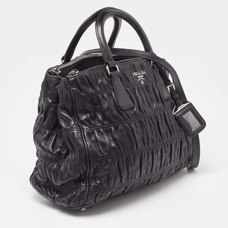 Pre Owned Prada Black Gaufre Leather Double Zip Tote