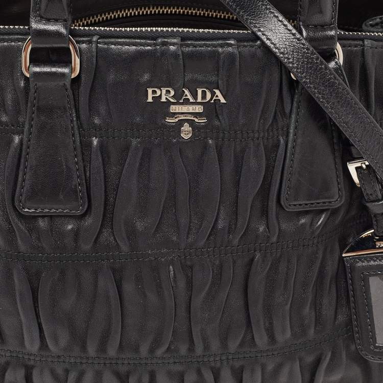 Pre Owned Prada Black Gaufre Leather Double Zip Tote